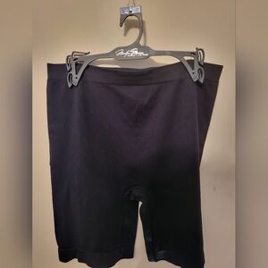 ShapeWear / Free Item Included